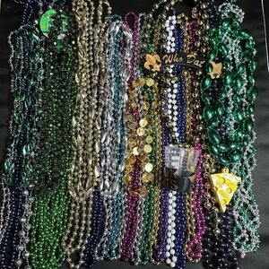 J450 Bulk Bundle of 33 Molded Bead Necklaces